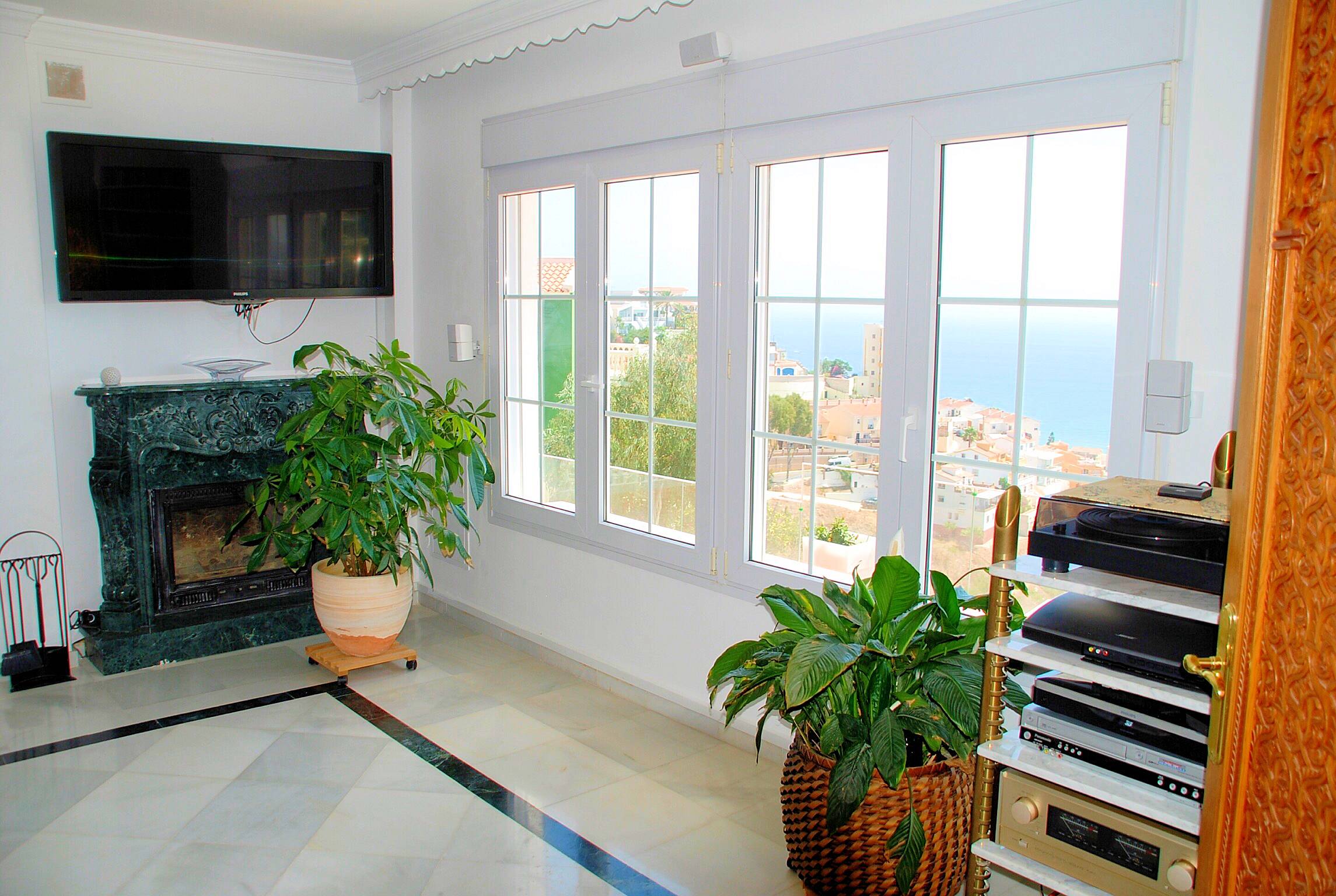 Villa for rent in Rincón de la Victoria